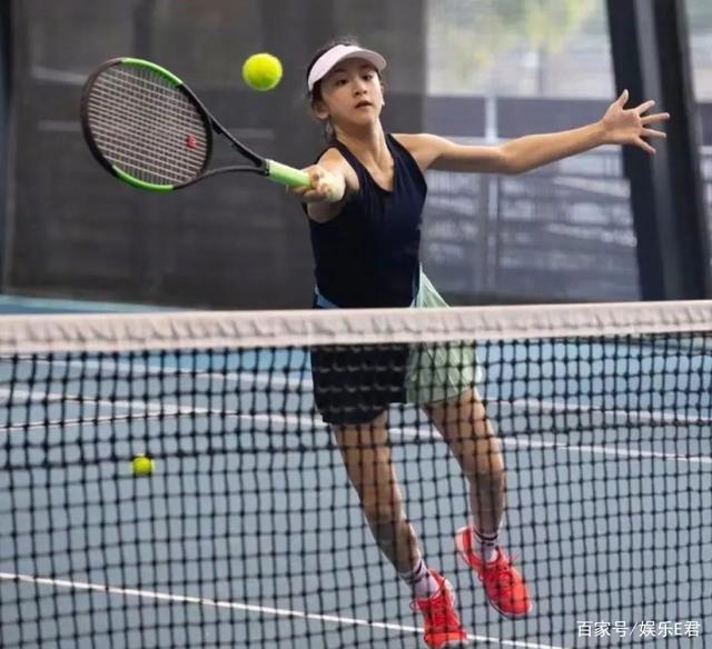 鏖战三小时，虽败亦无憾！郑钦文，已创造历史央视新闻微信公众号.