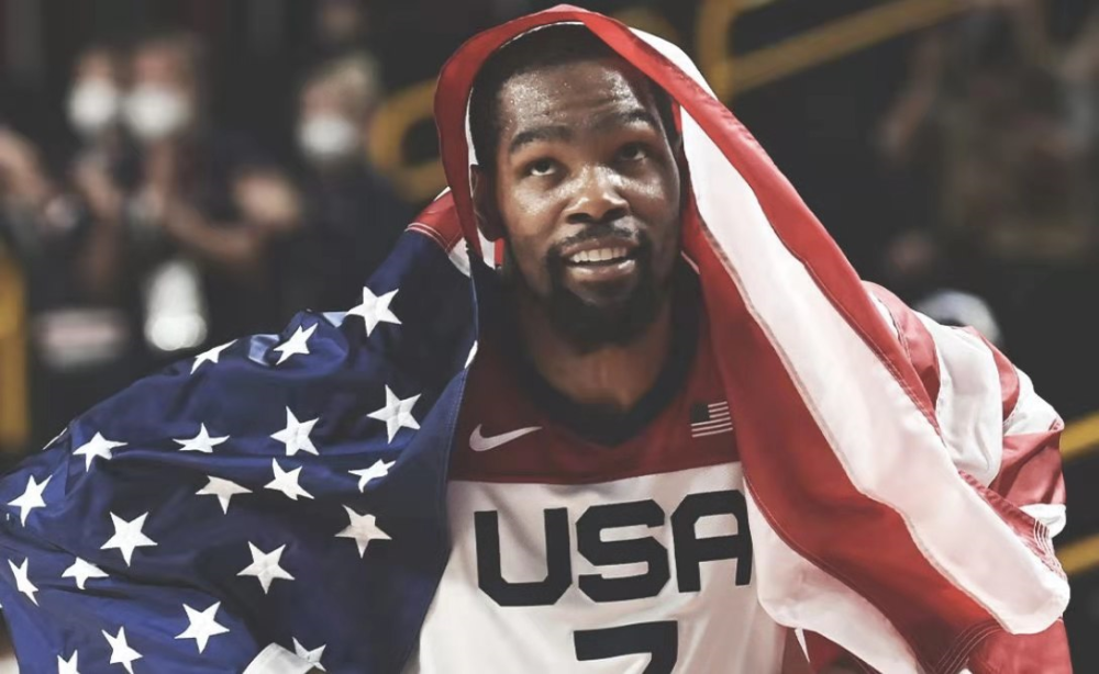 退役5年内60%球员破产！斯托克顿揭示暴富背后的危机