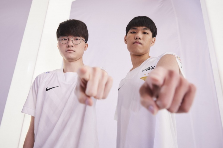 中国女篮正 中国女篮正